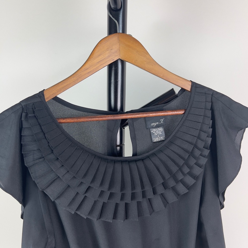 Aryn K Black Pleated Ruffle Neck Peplum Blouse Flutter Sleeve Small Boutique - Picture 5 of 8